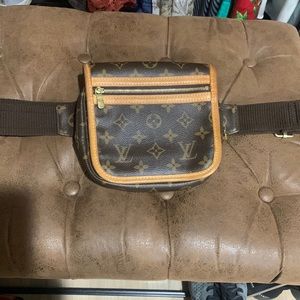 Authentic Louis Vuitton Beltbag